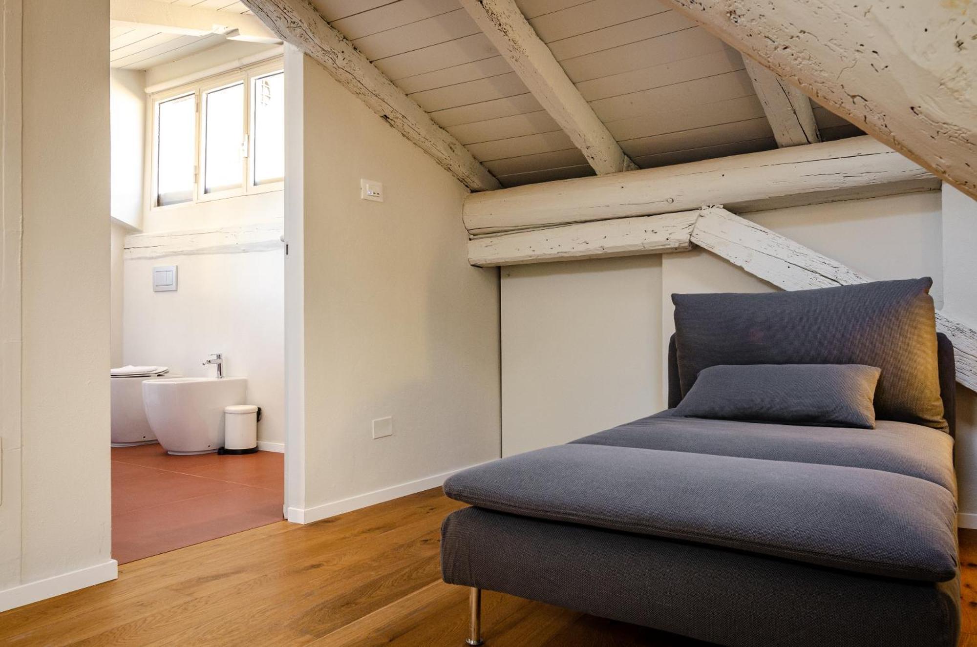 Portanova Loft Apartment Bologna Exterior photo