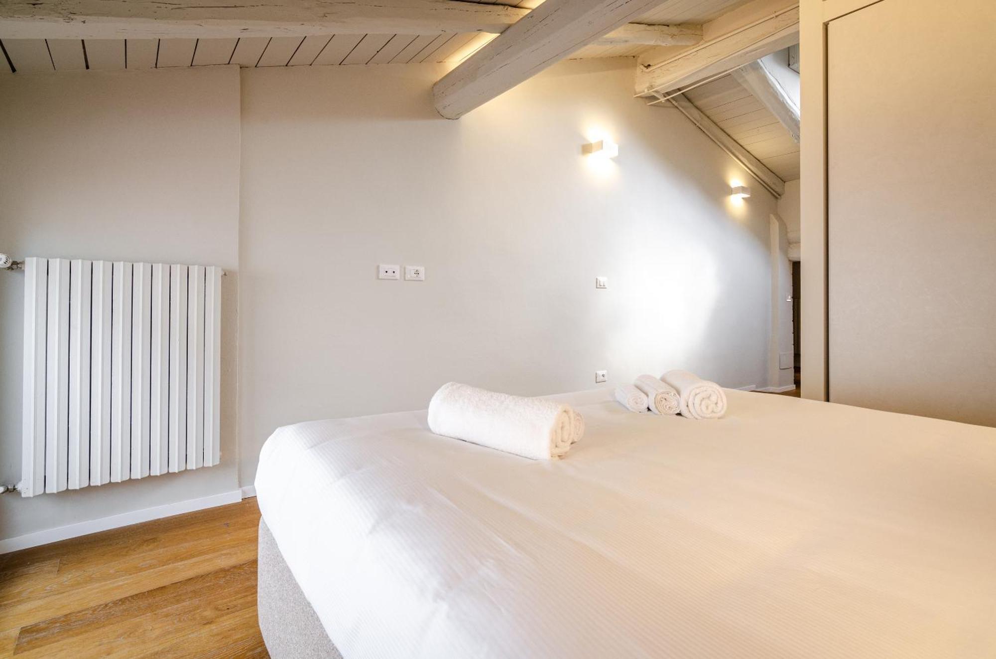 Portanova Loft Apartment Bologna Exterior photo